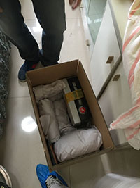 小件物品装箱.JPG 小件物品装箱.JPG